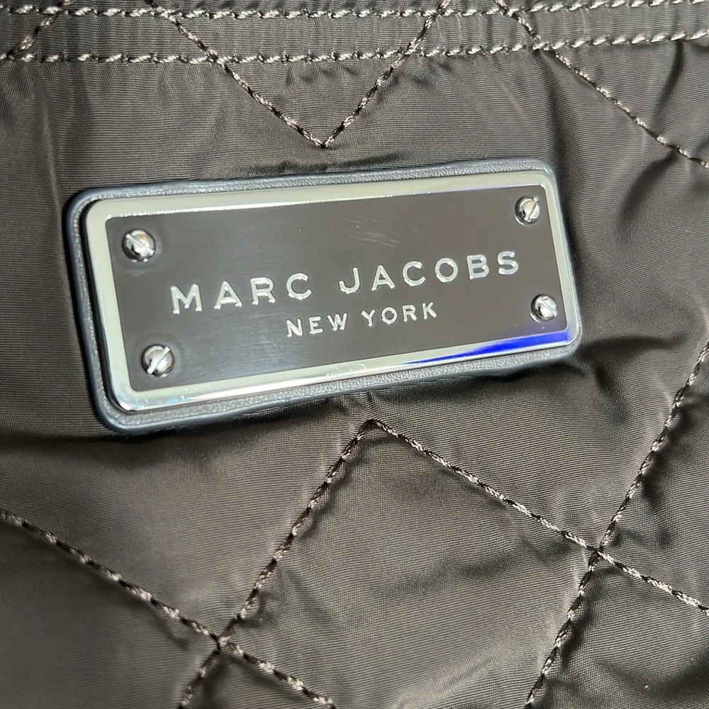 Authentic Marc Jacobs Crossbody - Picture 4 of 8